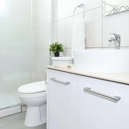 Ivory - Seafront فيلة أيا نابا