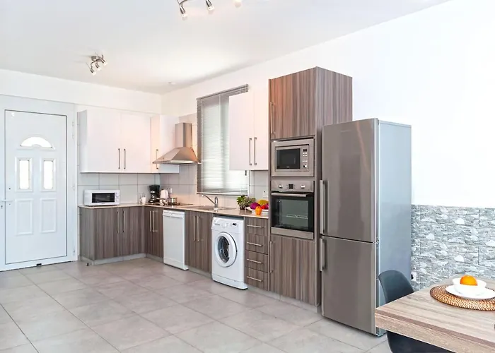 Ivory - Seafront ヴィラ アヤナパ