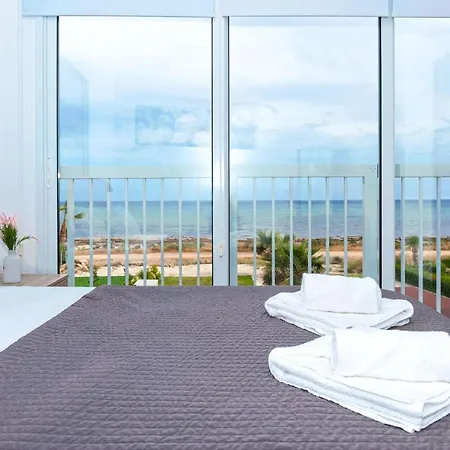 Villa Ivory - Seafront Aya Napa