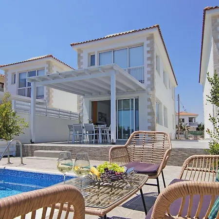 Ivory - Seafront Villa