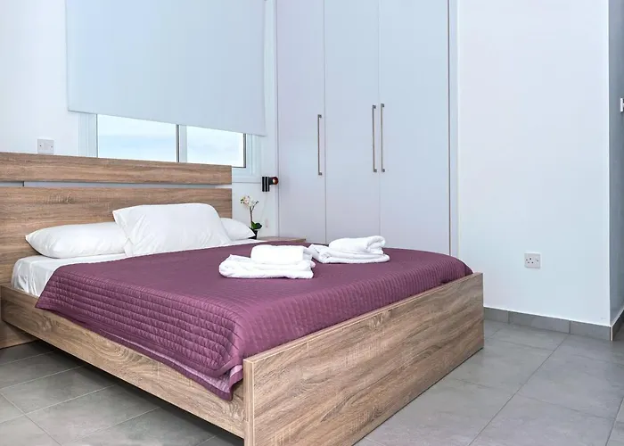 Villa Ivory - Seafront *