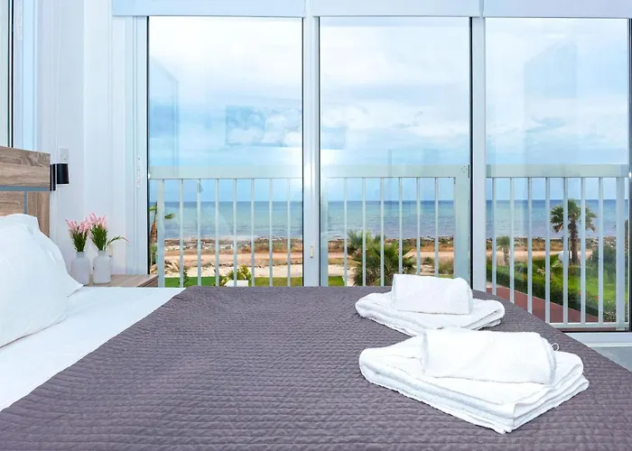 Villa Ivory - Seafront Agia Napa