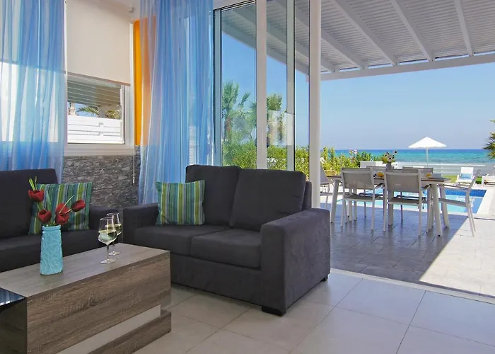 Villa Ivory - Seafront *