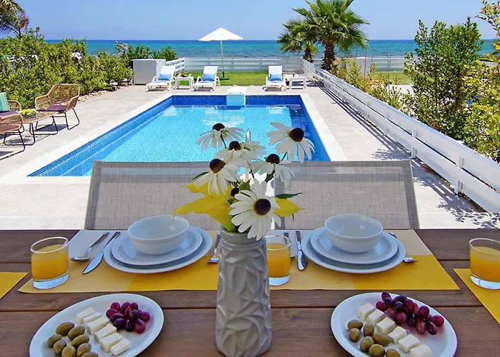 Villa Ivory - Seafront Agia Napa