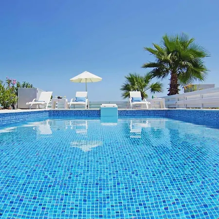 Villa Ivory - Seafront Agia Napa